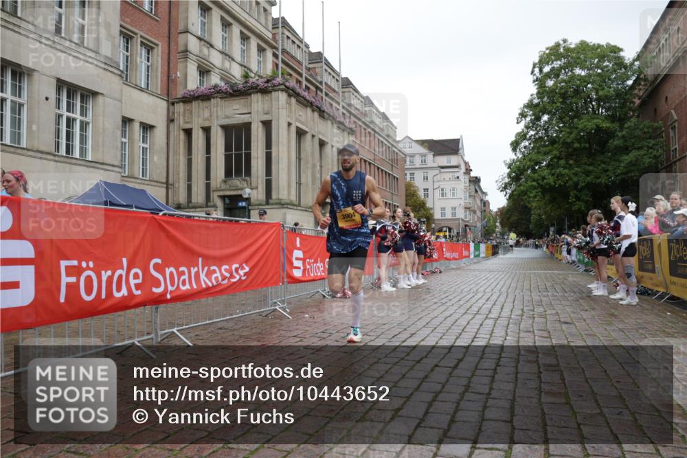 13.09.2026 - Kiel Lauf Yannick Fuchs http://msf.ph/oto/10443652 13.09.2026 12:09:31 Ziel 1201, 3904 meine-sportfotos.de