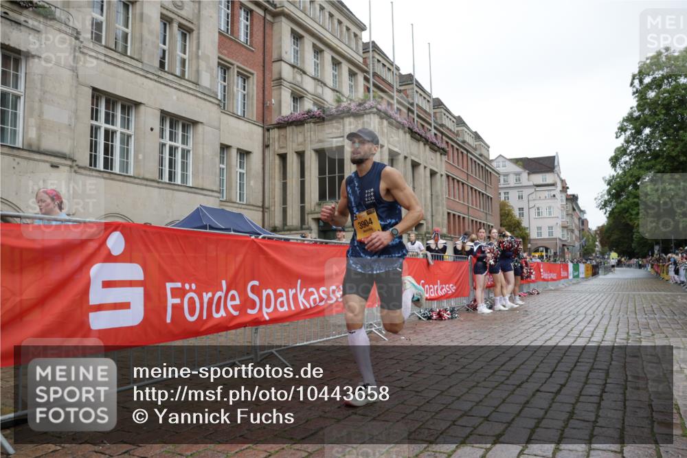13.09.2026 - Kiel Lauf Yannick Fuchs http://msf.ph/oto/10443658 13.09.2026 12:09:31 Ziel 1201, 3904 meine-sportfotos.de