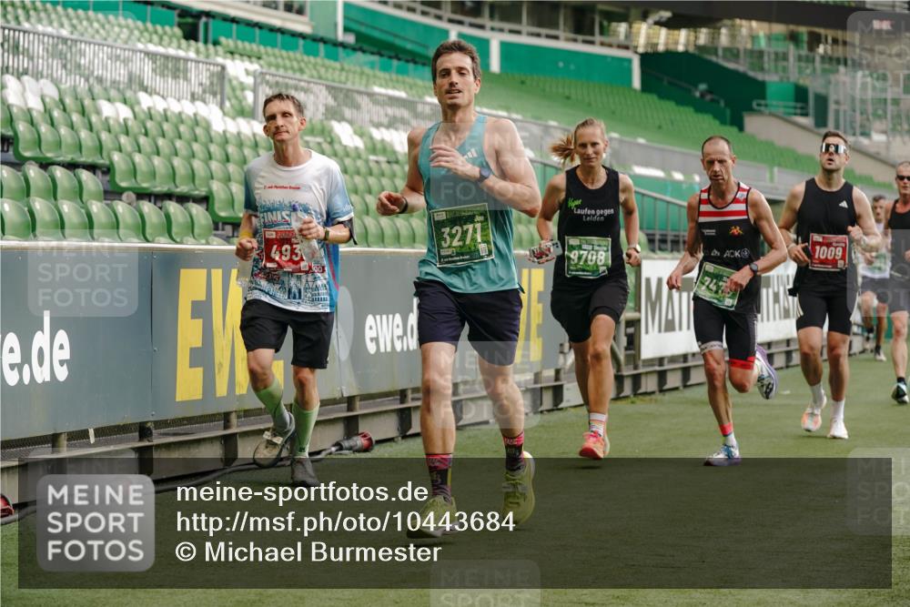 13.09.2026 - 21. swb-Marathon Bremen Michael Burmester http://msf.ph/oto/10443684 13.09.2026 12:44:41 Laufen im Stadion 280, 339, 474, 493, 508, 623, 678, 681, 715, 788, 819, 969, 1264, 1301, 1335, 1372, 1498, 1696, 1770, 1937, 1975, 2020, 2098, 3092, 3271, 3500, 3609, 3688, 4118, 4328, 4739, 4904, 5092, 5143, 5199, 5369, 5601, 5776, 5996, 6359, 6579, 6973, 7015, 7170, 7206, 7265, 7478, 7715, 7841, 7950, 8028, 8054, 8096, 8689, 8850, 9070, 9129, 9137, 9153, 9233, 9306, 9583, 9642, 9849, 13063, 13168, 13237, 126, 371, 603, 640, 650, 671, 735, 744, 862, 912, 957, 1136, 1411, 1667, 1822, 1850 meine-sportfotos.de