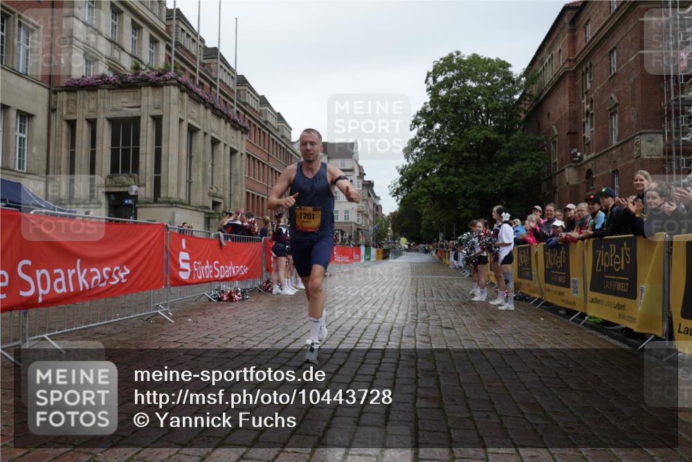 13.09.2026 - Kiel Lauf Yannick Fuchs http://msf.ph/oto/10443728 13.09.2026 12:09:55 Ziel 1201, 61 meine-sportfotos.de