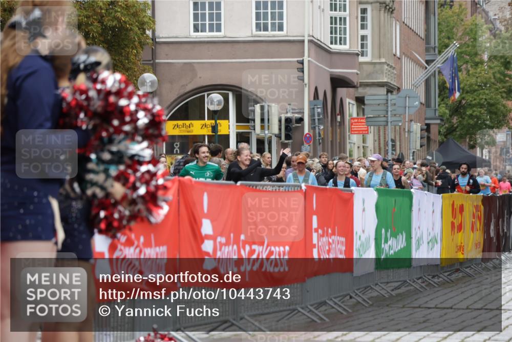 13.09.2026 - Kiel Lauf Yannick Fuchs http://msf.ph/oto/10443743 13.09.2026 12:10:29 Ziel 2077, 2790, 7264, 61, 2077 meine-sportfotos.de
