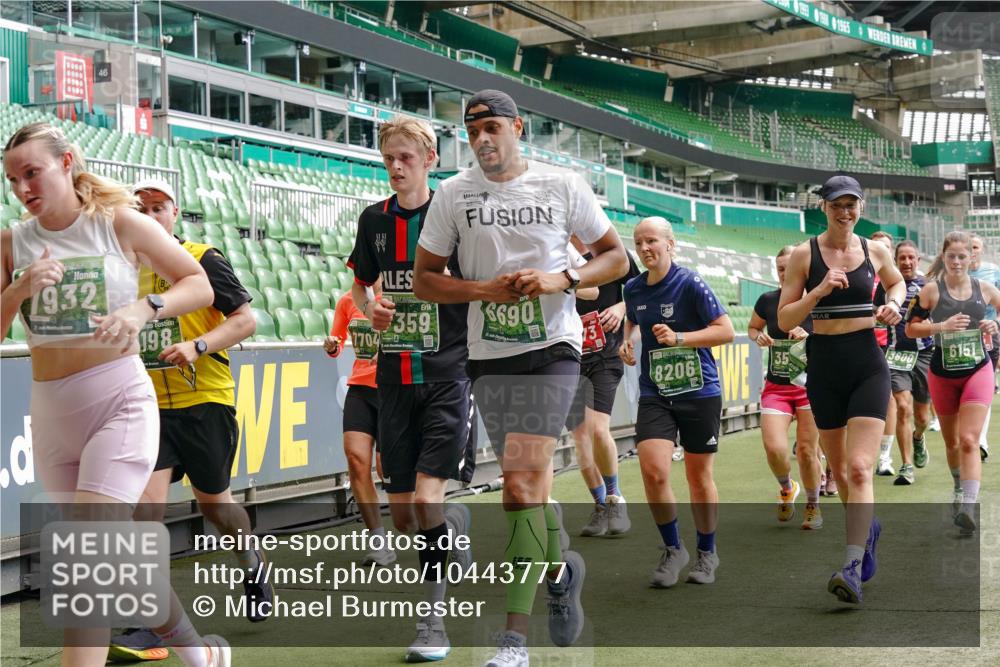 13.09.2026 - 21. swb-Marathon Bremen Michael Burmester http://msf.ph/oto/10443777 13.09.2026 13:07:34 Laufen im Stadion 109, 132, 156, 287, 303, 310, 372, 454, 489, 551, 578, 607, 613, 682, 716, 800, 808, 809, 831, 834, 846, 884, 911, 922, 1083, 1173, 1189, 1205, 1210, 1285, 1322, 1364, 1365, 1369, 1387, 1395, 1437, 1532, 1545, 1574, 1600, 1688, 1823, 1831, 1841, 1848, 1854, 1871, 1909, 1926, 1938, 2003, 2070, 2090, 2215, 2219, 2229, 2275, 2283, 2318, 2356, 2366, 2405, 2440, 2492, 2565, 2611, 2635, 2699, 2707, 2721, 2727, 2731, 2755, 2782, 2802, 2818, 2831, 2866, 2902, 2911, 2949, 2960 meine-sportfotos.de