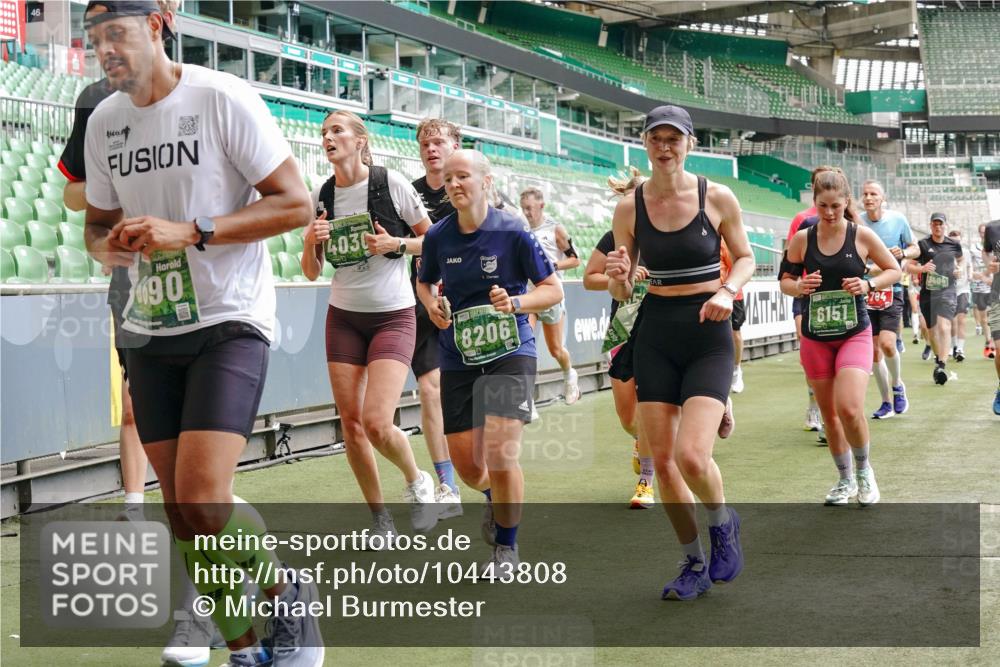 13.09.2026 - 21. swb-Marathon Bremen Michael Burmester http://msf.ph/oto/10443808 13.09.2026 13:07:35 Laufen im Stadion 109, 132, 156, 287, 303, 310, 372, 454, 489, 551, 578, 607, 613, 682, 716, 800, 808, 809, 831, 834, 846, 884, 911, 922, 1083, 1173, 1189, 1205, 1210, 1285, 1322, 1364, 1365, 1369, 1387, 1395, 1437, 1532, 1545, 1574, 1600, 1688, 1823, 1831, 1841, 1848, 1854, 1871, 1909, 1926, 1938, 2003, 2070, 2090, 2215, 2219, 2229, 2275, 2283, 2318, 2356, 2366, 2405, 2440, 2492, 2565, 2611, 2635, 2699, 2707, 2721, 2727, 2731, 2755, 2782, 2802, 2818, 2831, 2866, 2902, 2911, 2949, 2960 meine-sportfotos.de