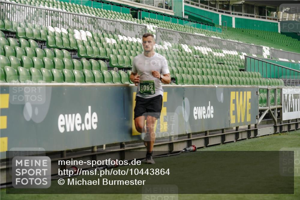 13.09.2026 - 21. swb-Marathon Bremen Michael Burmester http://msf.ph/oto/10443864 13.09.2026 12:44:47 Laufen im Stadion 280, 339, 474, 493, 508, 623, 678, 681, 715, 788, 819, 969, 1264, 1301, 1335, 1372, 1498, 1696, 1770, 1937, 1975, 2020, 2098, 3092, 3271, 3500, 3609, 4110, 4118, 4328, 4739, 4904, 5092, 5143, 5199, 5369, 5601, 5776, 5996, 6579, 6918, 6973, 7015, 7170, 7206, 7265, 7478, 7715, 7841, 7950, 8028, 8054, 8096, 8850, 9070, 9129, 9137, 9153, 9233, 9306, 9583, 9642, 13063, 13168, 13237, 126, 371, 603, 640, 650, 671, 735, 744, 862, 912, 957, 1136, 1411, 1667, 1822, 1850 meine-sportfotos.de