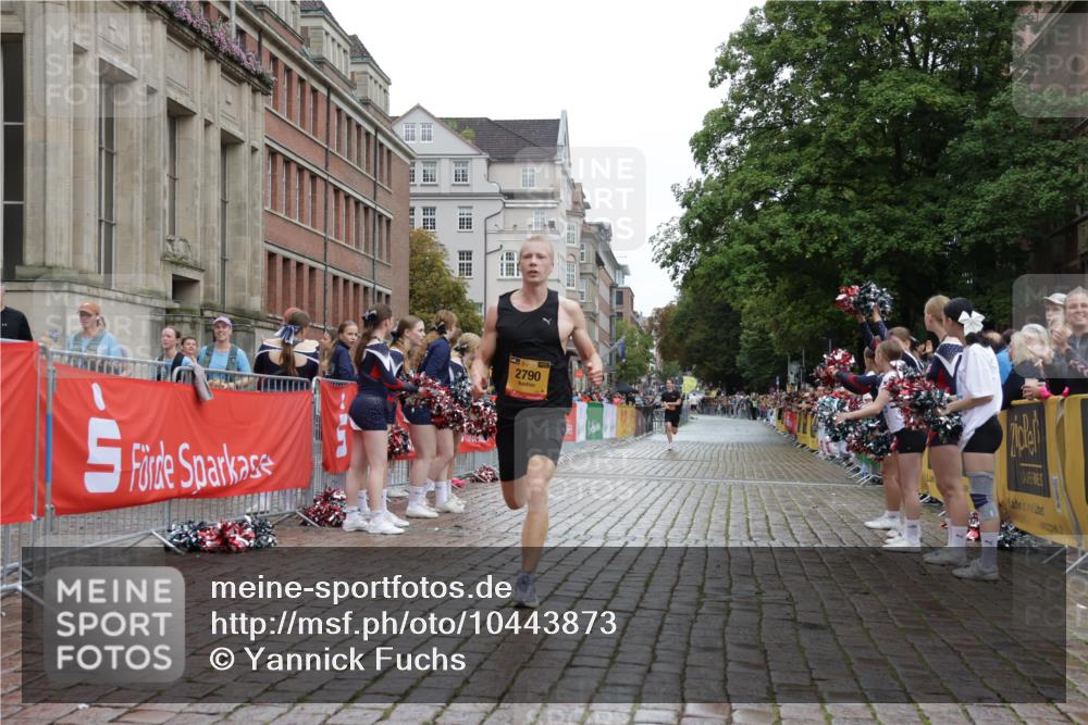 13.09.2026 - Kiel Lauf Yannick Fuchs http://msf.ph/oto/10443873 13.09.2026 12:10:46 Ziel 61, 2077, 2790, 7264, 1373, 1949, 2327, 2457, 4710, 11322, 12191, 61 meine-sportfotos.de