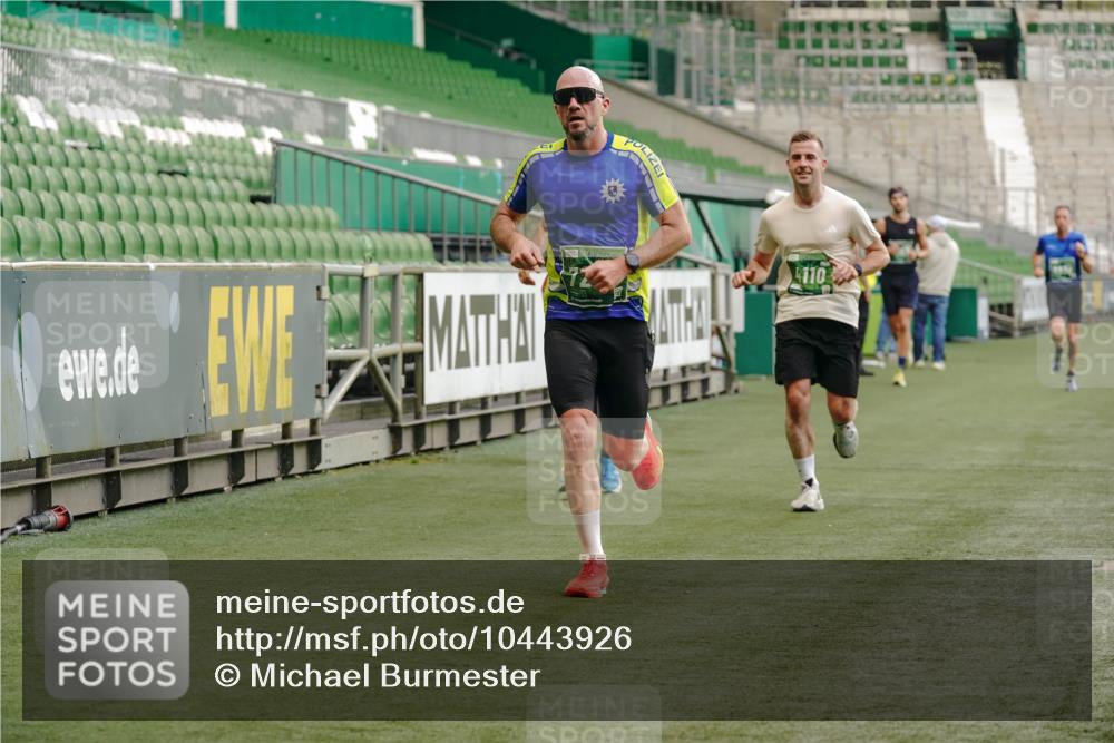 13.09.2026 - 21. swb-Marathon Bremen Michael Burmester http://msf.ph/oto/10443926 13.09.2026 12:44:50 Laufen im Stadion 280, 339, 474, 493, 508, 623, 678, 681, 715, 788, 969, 1264, 1277, 1301, 1335, 1372, 1498, 1696, 1770, 1937, 1975, 2020, 2098, 3092, 3271, 3500, 3609, 4110, 4118, 4328, 4739, 4904, 5092, 5143, 5199, 5369, 5601, 5776, 5996, 6579, 6918, 6973, 7015, 7170, 7206, 7265, 7478, 7715, 7841, 7950, 8028, 8054, 8096, 8850, 9070, 9129, 9137, 9233, 9306, 9583, 9642, 13063, 13168, 13237, 126, 371, 603, 640, 650, 671, 735, 744, 862, 912, 957, 1136, 1411, 1667, 1822, 1850 meine-sportfotos.de