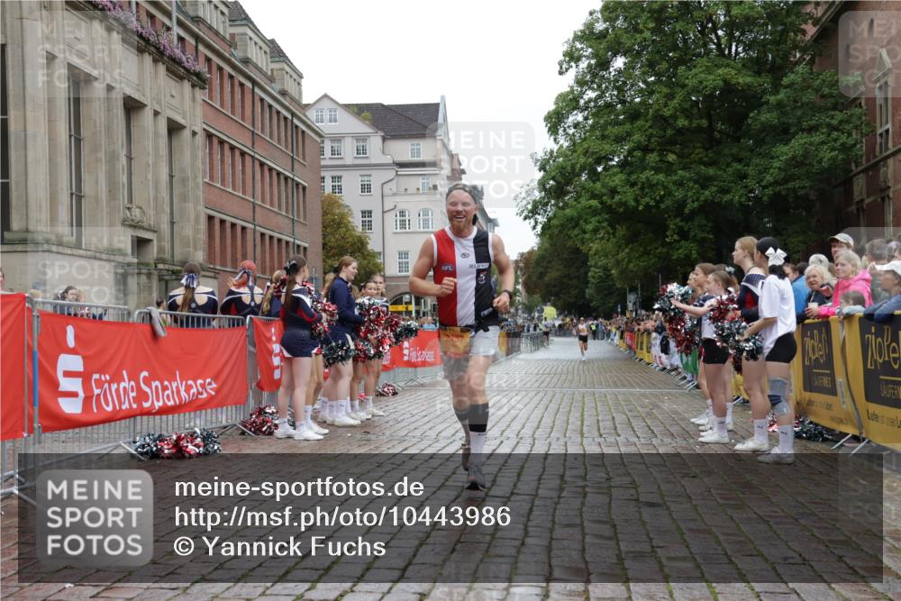 13.09.2026 - Kiel Lauf Yannick Fuchs http://msf.ph/oto/10443986 13.09.2026 12:11:17 Ziel 1373, 1949, 2327, 2457, 4710, 11322, 12191, 2631, 4347 meine-sportfotos.de
