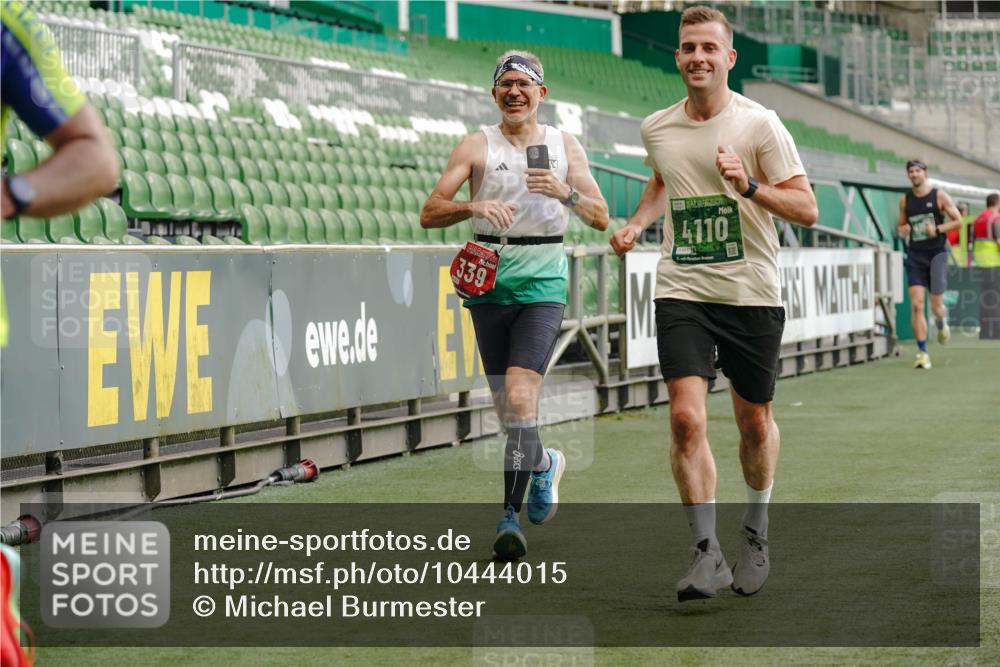 13.09.2026 - 21. swb-Marathon Bremen Michael Burmester http://msf.ph/oto/10444015 13.09.2026 12:44:52 Laufen im Stadion 280, 339, 474, 493, 508, 623, 678, 681, 715, 788, 969, 1264, 1277, 1301, 1335, 1372, 1498, 1696, 1770, 1937, 1975, 2020, 2098, 3092, 3271, 3500, 3609, 4110, 4118, 4328, 4739, 4904, 5092, 5143, 5199, 5369, 5601, 5776, 5996, 6579, 6918, 6973, 7015, 7170, 7206, 7265, 7478, 7715, 7841, 7950, 8028, 8054, 8096, 8850, 8936, 9070, 9129, 9137, 9233, 9306, 9583, 9642, 13063, 13168, 13237, 126, 371, 603, 640, 650, 671, 735, 744, 862, 912, 957, 1136, 1411, 1667, 1822, 1850 meine-sportfotos.de