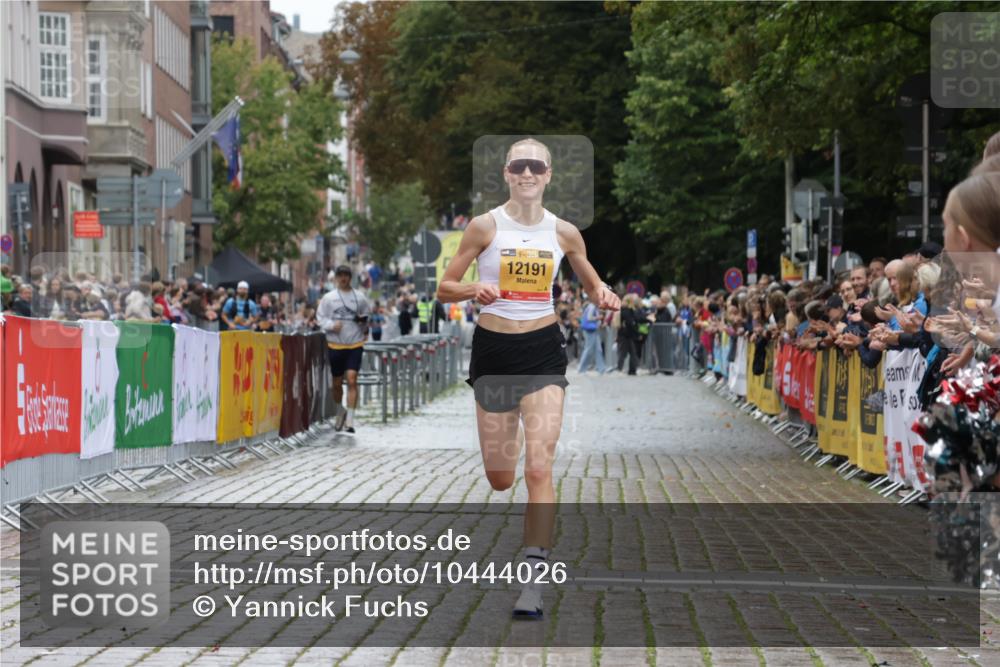 13.09.2026 - Kiel Lauf Yannick Fuchs http://msf.ph/oto/10444026 13.09.2026 12:11:23 Ziel 2631, 1373, 1949, 2327, 2457, 4710, 11322, 12191, 4347 meine-sportfotos.de