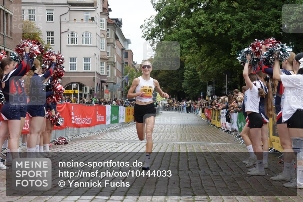 13.09.2026 - Kiel Lauf Yannick Fuchs http://msf.ph/oto/10444033 13.09.2026 12:11:24 Ziel 2631, 1373, 1949, 2327, 2457, 4710, 11322, 12191, 4347 meine-sportfotos.de