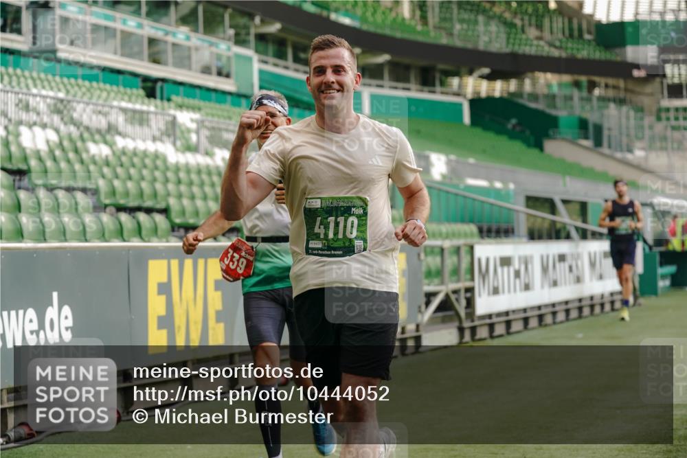 13.09.2026 - 21. swb-Marathon Bremen Michael Burmester http://msf.ph/oto/10444052 13.09.2026 12:44:53 Laufen im Stadion 280, 339, 474, 493, 508, 623, 678, 681, 715, 788, 969, 1264, 1277, 1301, 1335, 1372, 1498, 1696, 1770, 1937, 1975, 2020, 2098, 3092, 3271, 3500, 3609, 4110, 4118, 4328, 4739, 4904, 5092, 5143, 5199, 5369, 5601, 5776, 5996, 6579, 6918, 6973, 7015, 7170, 7206, 7265, 7478, 7715, 7841, 7950, 8028, 8054, 8096, 8850, 8936, 9070, 9129, 9137, 9233, 9306, 9583, 9642, 13063, 13168, 13237, 126, 371, 603, 640, 650, 671, 735, 744, 862, 912, 957, 1136, 1411, 1667, 1822, 1850 meine-sportfotos.de