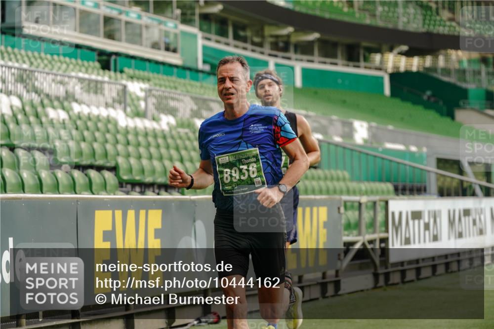 13.09.2026 - 21. swb-Marathon Bremen Michael Burmester http://msf.ph/oto/10444162 13.09.2026 12:44:59 Laufen im Stadion 280, 339, 474, 493, 508, 623, 678, 681, 715, 788, 969, 1017, 1264, 1277, 1301, 1335, 1372, 1498, 1696, 1770, 1937, 1975, 2020, 2098, 3092, 3271, 3500, 3609, 4110, 4118, 4157, 4328, 4739, 4904, 5092, 5143, 5369, 5601, 5776, 5996, 6579, 6918, 6973, 7015, 7170, 7206, 7265, 7478, 7715, 7841, 7950, 8028, 8054, 8096, 8850, 8936, 9070, 9129, 9137, 9273, 9306, 9583, 9642, 13063, 13168, 13237, 126, 371, 603, 640, 650, 671, 735, 744, 912, 957, 1136, 1411, 1667, 1822, 1850 meine-sportfotos.de