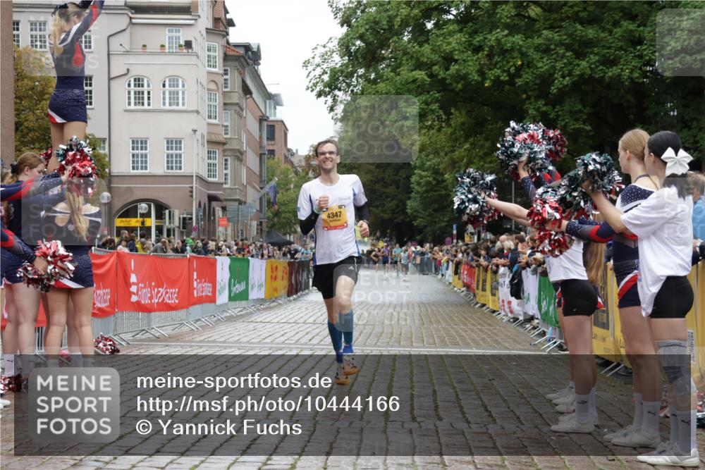 13.09.2026 - Kiel Lauf Yannick Fuchs http://msf.ph/oto/10444166 13.09.2026 12:11:55 Ziel 8209, 8609, 8993, 11504, 2631, 4347, 8609, 3730 meine-sportfotos.de