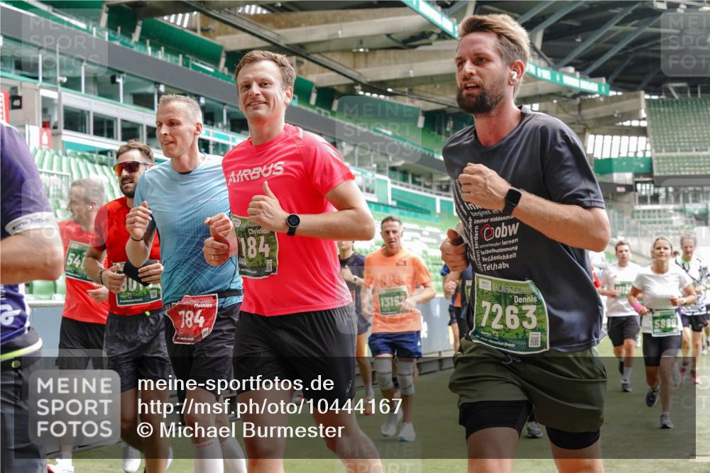 13.09.2026 - 21. swb-Marathon Bremen Michael Burmester http://msf.ph/oto/10444167 13.09.2026 13:07:39 Laufen im Stadion 132, 156, 287, 303, 310, 372, 489, 551, 578, 607, 613, 682, 716, 800, 808, 809, 831, 834, 846, 884, 911, 922, 1083, 1173, 1189, 1205, 1210, 1285, 1289, 1322, 1364, 1365, 1369, 1387, 1395, 1437, 1532, 1545, 1574, 1600, 1688, 1823, 1831, 1841, 1848, 1854, 1871, 1899, 1909, 1926, 1938, 2003, 2041, 2070, 2090, 2215, 2219, 2229, 2275, 2283, 2318, 2356, 2366, 2405, 2440, 2492, 2565, 2611, 2635, 2699, 2707, 2721, 2727, 2731, 2755, 2782, 2802, 2818, 2831, 2866, 2902, 2911, 2949, 2960 meine-sportfotos.de