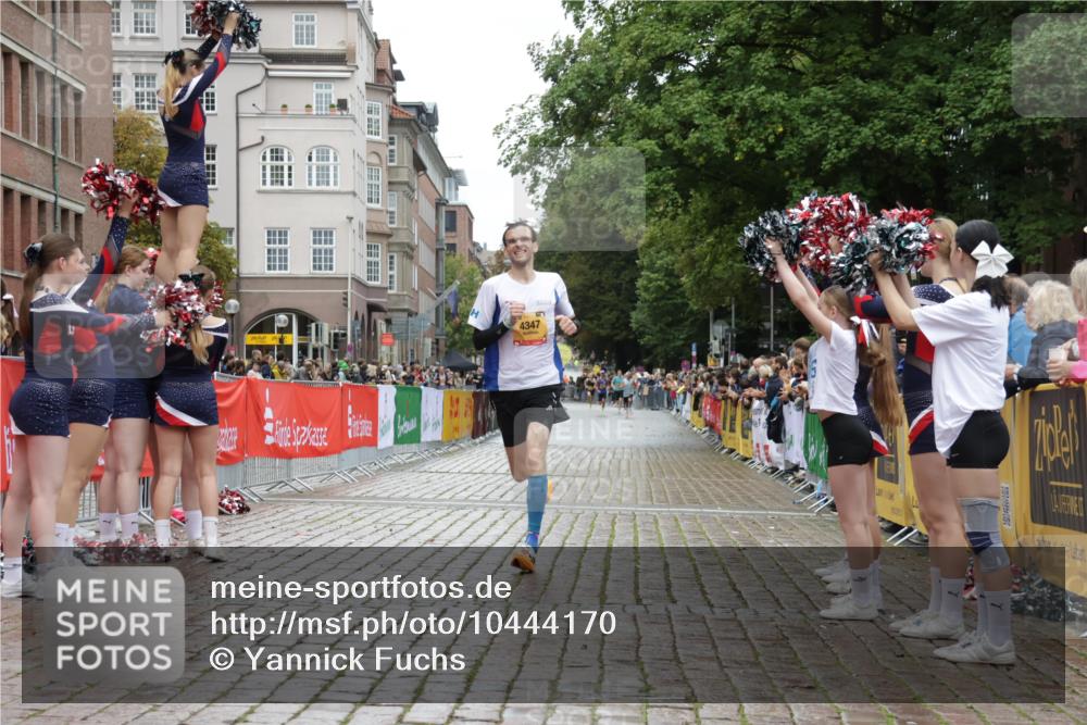 13.09.2026 - Kiel Lauf Yannick Fuchs http://msf.ph/oto/10444170 13.09.2026 12:11:55 Ziel 8209, 8609, 8993, 11504, 2631, 4347, 8609, 3730 meine-sportfotos.de