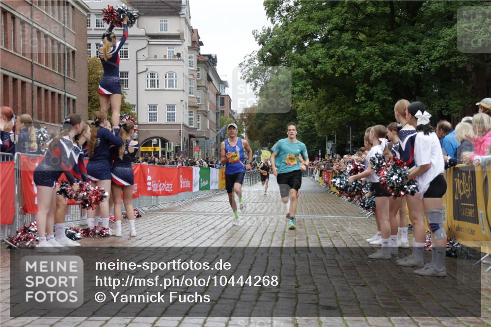 13.09.2026 - Kiel Lauf Yannick Fuchs http://msf.ph/oto/10444268 13.09.2026 12:12:09 Ziel 3730, 8209, 8609, 8993, 11504, 4347 meine-sportfotos.de