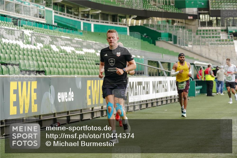 13.09.2026 - 21. swb-Marathon Bremen Michael Burmester http://msf.ph/oto/10444374 13.09.2026 12:45:14 Laufen im Stadion 195, 280, 339, 474, 493, 508, 623, 678, 681, 715, 788, 969, 1017, 1241, 1264, 1277, 1301, 1335, 1372, 1498, 1696, 1770, 1863, 1937, 1975, 2020, 2084, 2098, 2297, 2889, 3092, 3271, 3609, 4110, 4118, 4157, 4328, 4739, 4904, 5092, 5369, 5719, 5996, 6918, 6973, 7015, 7206, 7265, 7336, 7478, 7715, 8028, 8054, 8096, 8319, 8325, 8331, 8756, 8936, 9070, 9129, 9137, 9273, 9306, 9583, 9642, 13063, 13168, 13237, 371, 603, 640, 650, 671, 735, 744, 957, 1411, 1667, 1822, 1850 meine-sportfotos.de