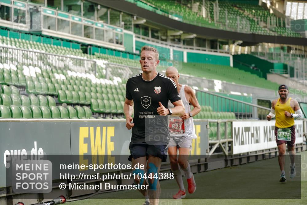 13.09.2026 - 21. swb-Marathon Bremen Michael Burmester http://msf.ph/oto/10444388 13.09.2026 12:45:15 Laufen im Stadion 195, 280, 339, 474, 493, 508, 623, 678, 681, 715, 788, 969, 1017, 1241, 1264, 1277, 1301, 1335, 1372, 1498, 1696, 1770, 1863, 1937, 1975, 2020, 2084, 2098, 2297, 2889, 3092, 3271, 3609, 4110, 4118, 4157, 4328, 4739, 4904, 5092, 5369, 5719, 5996, 6918, 6973, 7015, 7206, 7265, 7336, 7478, 7715, 8028, 8054, 8096, 8319, 8325, 8331, 8756, 8936, 9070, 9129, 9137, 9273, 9306, 9583, 9642, 13063, 13168, 13237, 371, 439, 603, 640, 650, 735, 744, 957, 1411, 1667, 1822, 1850 meine-sportfotos.de