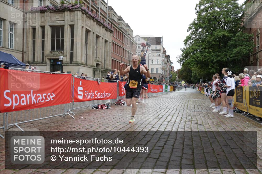 13.09.2026 - Kiel Lauf Yannick Fuchs http://msf.ph/oto/10444393 13.09.2026 12:12:16 Ziel 3730, 8209, 8609, 8993, 11504 meine-sportfotos.de