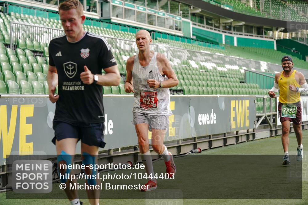 13.09.2026 - 21. swb-Marathon Bremen Michael Burmester http://msf.ph/oto/10444403 13.09.2026 12:45:16 Laufen im Stadion 195, 280, 339, 474, 493, 508, 623, 678, 681, 715, 788, 969, 1017, 1241, 1264, 1277, 1301, 1335, 1372, 1498, 1696, 1770, 1863, 1937, 1975, 2020, 2084, 2098, 2297, 2889, 3092, 3271, 3609, 4110, 4118, 4157, 4328, 4739, 4904, 5092, 5369, 5719, 5996, 6918, 6973, 7015, 7206, 7265, 7336, 7478, 7715, 8028, 8054, 8096, 8319, 8325, 8331, 8756, 8936, 9070, 9129, 9137, 9273, 9306, 9583, 9642, 13063, 13168, 13237, 371, 439, 603, 640, 650, 735, 744, 957, 1411, 1667, 1822, 1850 meine-sportfotos.de