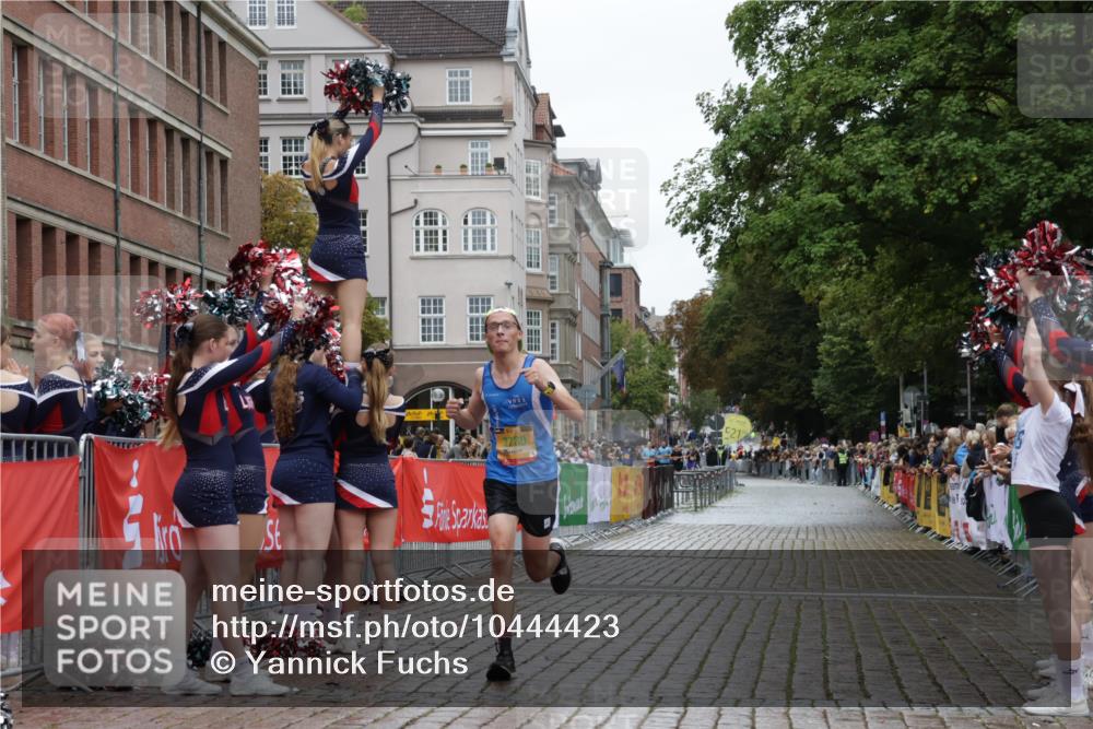 13.09.2026 - Kiel Lauf Yannick Fuchs http://msf.ph/oto/10444423 13.09.2026 12:12:28 Ziel 3730, 9390, 8209, 8993, 11504 meine-sportfotos.de