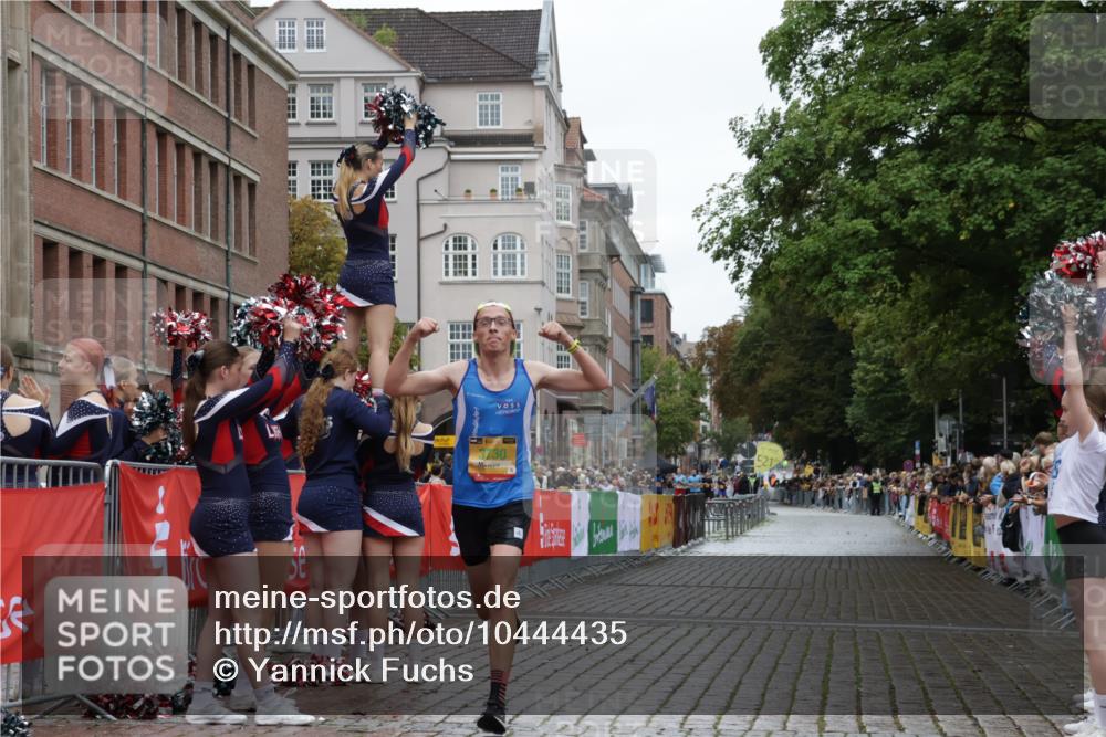 13.09.2026 - Kiel Lauf Yannick Fuchs http://msf.ph/oto/10444435 13.09.2026 12:12:29 Ziel 3730, 9390, 8209, 8993 meine-sportfotos.de
