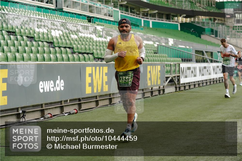 13.09.2026 - 21. swb-Marathon Bremen Michael Burmester http://msf.ph/oto/10444459 13.09.2026 12:45:18 Laufen im Stadion 195, 280, 339, 474, 493, 508, 623, 678, 681, 715, 788, 969, 1017, 1241, 1264, 1277, 1301, 1335, 1372, 1498, 1696, 1770, 1863, 1937, 1975, 2020, 2084, 2098, 2297, 2889, 3092, 3271, 3609, 4110, 4118, 4157, 4328, 4739, 5092, 5369, 5719, 5996, 6918, 6973, 7015, 7206, 7265, 7336, 7478, 7715, 8028, 8054, 8096, 8319, 8325, 8331, 8756, 8936, 9070, 9129, 9137, 9273, 9306, 9495, 9583, 9642, 13063, 13168, 13237, 371, 439, 650, 744, 957, 1411, 1667, 1822, 1850 meine-sportfotos.de