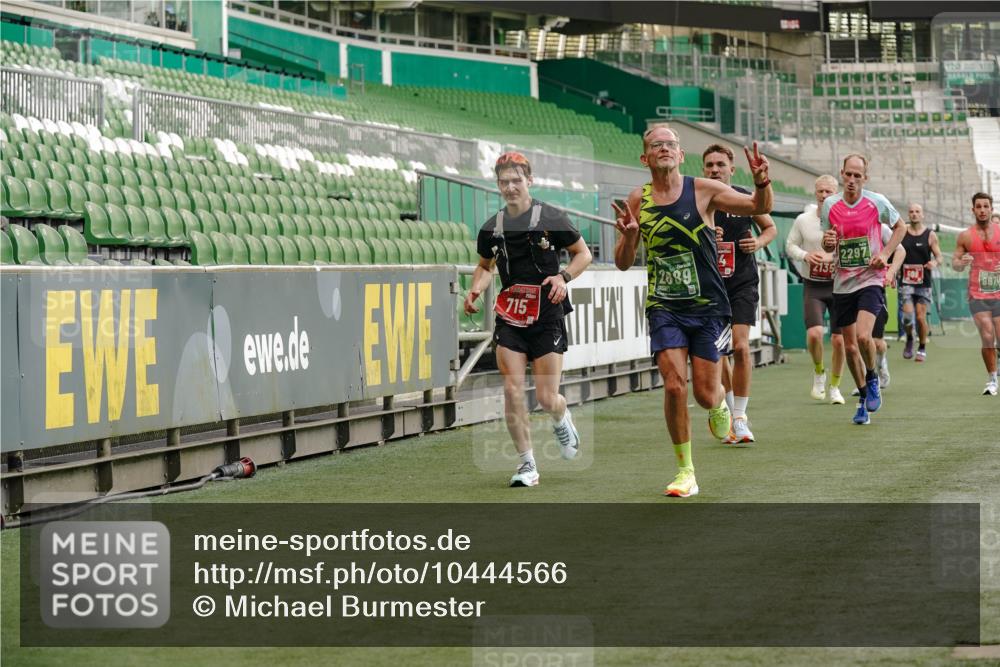 13.09.2026 - 21. swb-Marathon Bremen Michael Burmester http://msf.ph/oto/10444566 13.09.2026 12:45:23 Laufen im Stadion 195, 280, 339, 474, 493, 508, 623, 678, 681, 697, 715, 788, 969, 1017, 1034, 1181, 1241, 1264, 1277, 1301, 1335, 1498, 1696, 1770, 1863, 1937, 1975, 2020, 2084, 2098, 2297, 2889, 3092, 3271, 3609, 4110, 4118, 4157, 4328, 5092, 5719, 5996, 6918, 6973, 7015, 7206, 7265, 7336, 7478, 7715, 8028, 8054, 8096, 8319, 8325, 8331, 8670, 8756, 8936, 9070, 9129, 9137, 9273, 9306, 9495, 9583, 9642, 13063, 13168, 13237, 371, 439, 650, 744, 957, 1411, 1667, 1822, 1850 meine-sportfotos.de