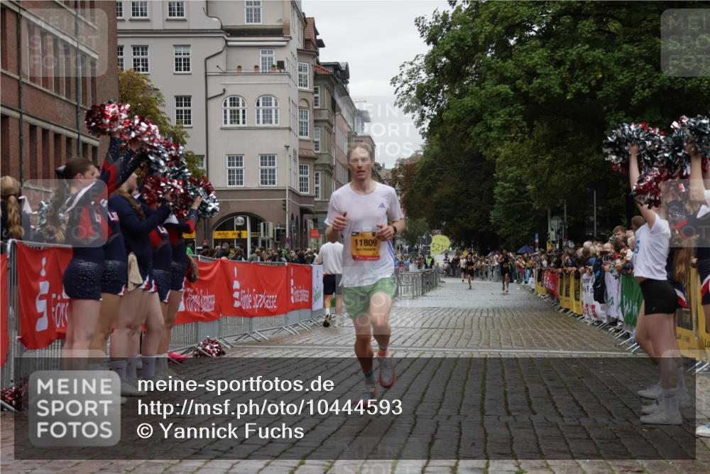 13.09.2026 - Kiel Lauf Yannick Fuchs http://msf.ph/oto/10444593 13.09.2026 12:13:28 Ziel 3290, 10470, 902, 3290, 11809, 663, 10008, 10160, 10927 meine-sportfotos.de