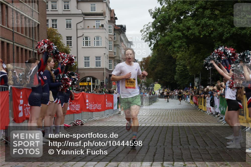 13.09.2026 - Kiel Lauf Yannick Fuchs http://msf.ph/oto/10444598 13.09.2026 12:13:28 Ziel 3290, 10470, 902, 3290, 11809, 663, 10008, 10160, 10927 meine-sportfotos.de