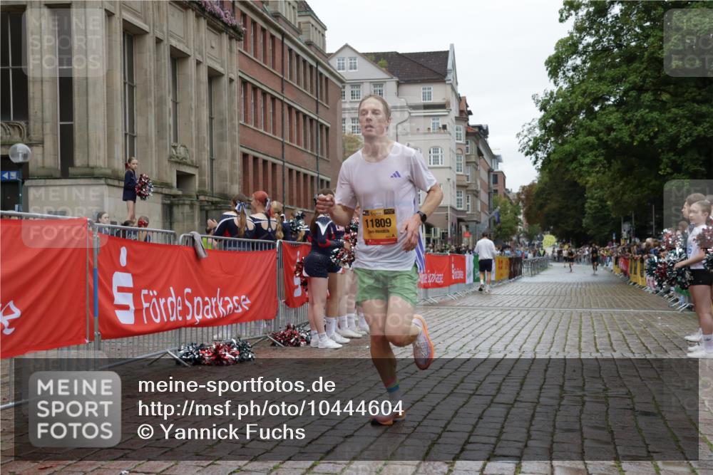 13.09.2026 - Kiel Lauf Yannick Fuchs http://msf.ph/oto/10444604 13.09.2026 12:13:29 Ziel 10470, 902, 3290, 11809, 663, 10008, 10160, 10927 meine-sportfotos.de