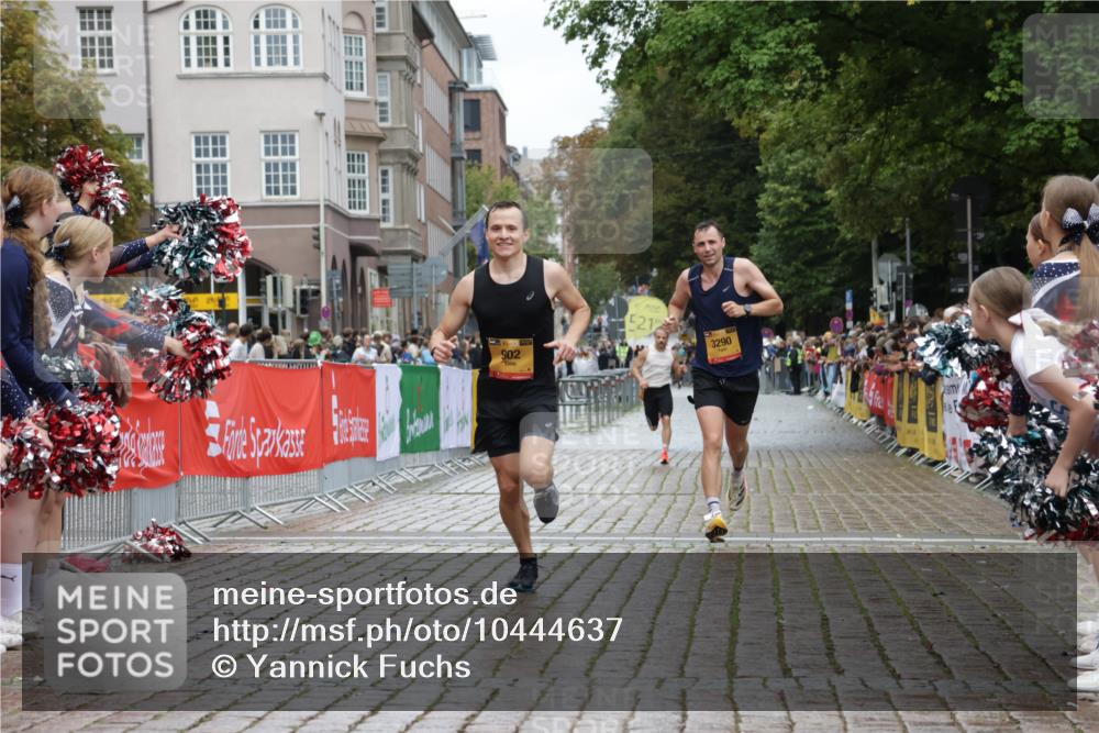 13.09.2026 - Kiel Lauf Yannick Fuchs http://msf.ph/oto/10444637 13.09.2026 12:13:40 Ziel 663, 10008, 10927, 902, 3290, 10470, 2109, 10160, 10208, 11809 meine-sportfotos.de