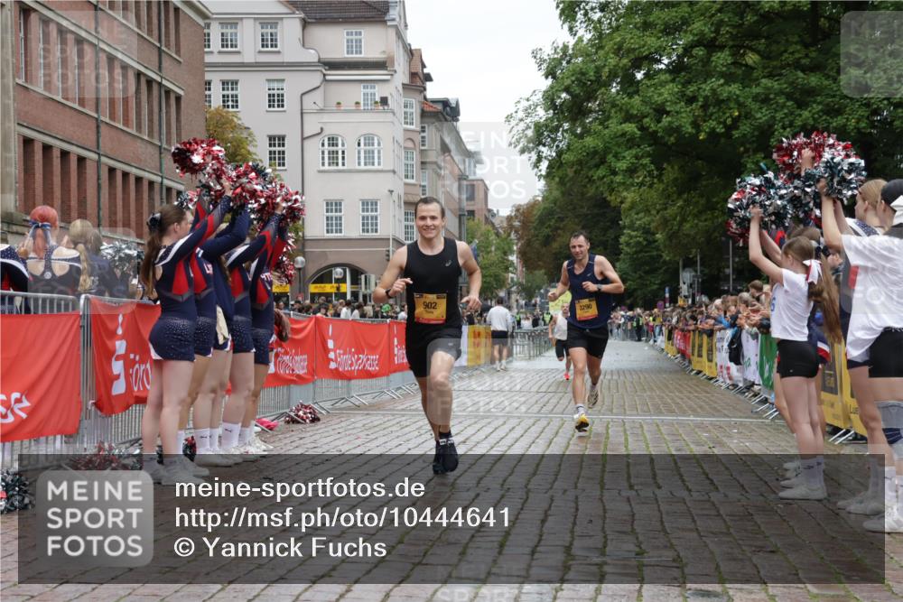 13.09.2026 - Kiel Lauf Yannick Fuchs http://msf.ph/oto/10444641 13.09.2026 12:13:41 Ziel 663, 10008, 10927, 902, 3290, 10470, 2109, 10160, 10208, 11809 meine-sportfotos.de