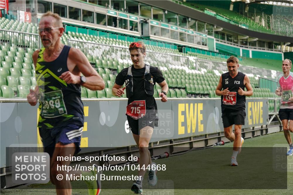 13.09.2026 - 21. swb-Marathon Bremen Michael Burmester http://msf.ph/oto/10444668 13.09.2026 12:45:26 Laufen im Stadion 195, 280, 339, 474, 493, 508, 567, 623, 678, 681, 697, 715, 788, 1017, 1034, 1181, 1241, 1264, 1277, 1301, 1335, 1498, 1696, 1770, 1863, 1937, 1975, 2020, 2084, 2098, 2297, 2889, 3092, 3271, 3609, 4110, 4118, 4157, 4328, 5092, 5719, 5996, 6918, 6973, 7015, 7206, 7265, 7336, 7478, 7715, 8028, 8054, 8096, 8319, 8325, 8331, 8670, 8756, 8936, 9070, 9129, 9137, 9273, 9306, 9495, 9583, 9642, 13063, 13168, 13237, 371, 439, 650, 744, 957, 1411, 1667, 1822, 1850 meine-sportfotos.de