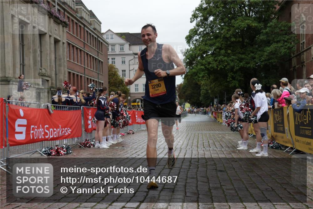 13.09.2026 - Kiel Lauf Yannick Fuchs http://msf.ph/oto/10444687 13.09.2026 12:13:44 Ziel 663, 10008, 10160, 10927, 902, 3290, 10470, 2109, 10208, 11809 meine-sportfotos.de
