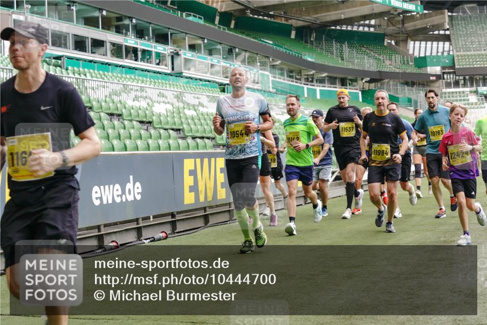 13.09.2026 - 21. swb-Marathon Bremen Michael Burmester http://msf.ph/oto/10444700 13.09.2026 10:29:00 Laufen im Stadion 10162, 10170, 10183, 10189, 10200, 10218, 10223, 10253, 10267, 10270, 10293, 10294, 10316, 10329, 10334, 10348, 10381, 10393, 10421, 10426, 10467, 10508, 10525, 10537, 10538, 10544, 10585, 10594, 10655, 10709, 10739, 10763, 10770, 10814, 10825, 10835, 10840, 10846, 10860, 10876, 10910, 10917, 10923, 10966, 10993, 11005, 11007, 11018, 11035, 11058, 11076, 11087, 11092, 11109, 11111, 11170 meine-sportfotos.de