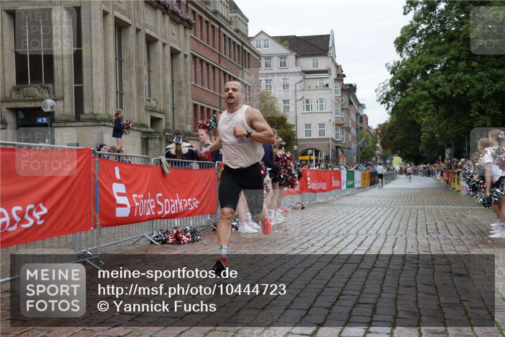 13.09.2026 - Kiel Lauf Yannick Fuchs http://msf.ph/oto/10444723 13.09.2026 12:13:47 Ziel 663, 2109, 10008, 10160, 10927, 902, 3290, 10470, 10208 meine-sportfotos.de