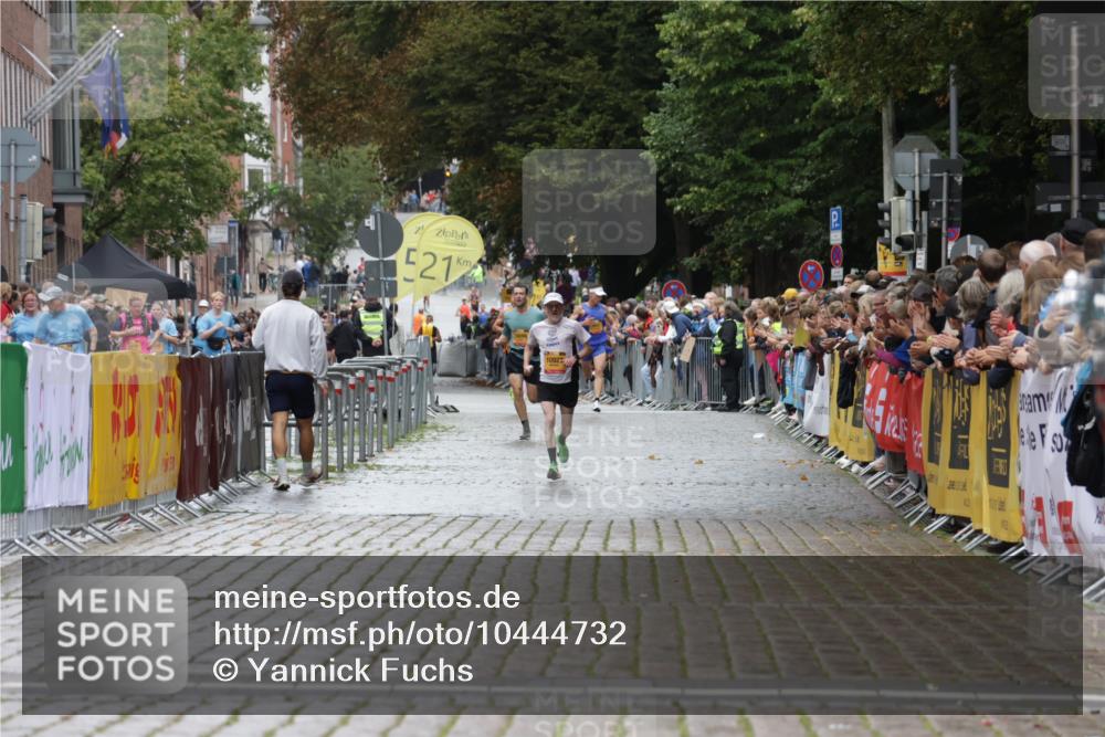 13.09.2026 - Kiel Lauf Yannick Fuchs http://msf.ph/oto/10444732 13.09.2026 12:13:51 Ziel 663, 2109, 10008, 10160, 902, 3290, 10008, 10470, 10927, 10208, 902, 3290 meine-sportfotos.de