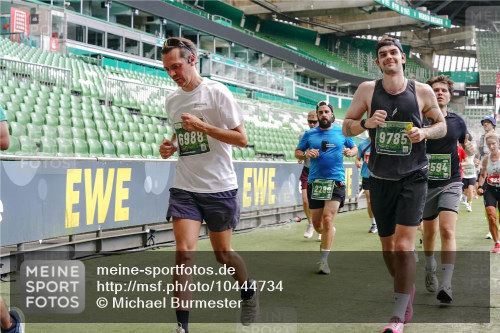 13.09.2026 - 21. swb-Marathon Bremen Michael Burmester http://msf.ph/oto/10444734 13.09.2026 13:07:48 Laufen im Stadion 132, 156, 303, 310, 372, 489, 551, 607, 682, 716, 800, 808, 809, 831, 834, 846, 884, 911, 922, 1083, 1124, 1173, 1189, 1205, 1210, 1285, 1289, 1322, 1364, 1369, 1387, 1395, 1437, 1532, 1545, 1559, 1600, 1688, 1823, 1831, 1841, 1848, 1854, 1871, 1899, 1926, 1938, 2003, 2041, 2070, 2090, 2215, 2219, 2229, 2275, 2283, 2318, 2356, 2366, 2405, 2440, 2492, 2565, 2611, 2635, 2699, 2707, 2721, 2727, 2731, 2755, 2782, 2802, 2818, 2831, 2866, 2897, 2902, 2911, 2930, 2949, 2960 meine-sportfotos.de