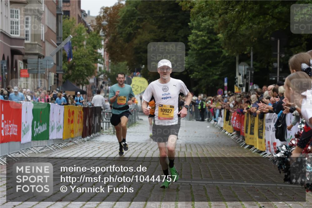 13.09.2026 - Kiel Lauf Yannick Fuchs http://msf.ph/oto/10444757 13.09.2026 12:14:00 Ziel 2109, 10208, 663, 2109, 10008, 10160, 10927, 6182, 9253, 10912, 3290, 10470 meine-sportfotos.de