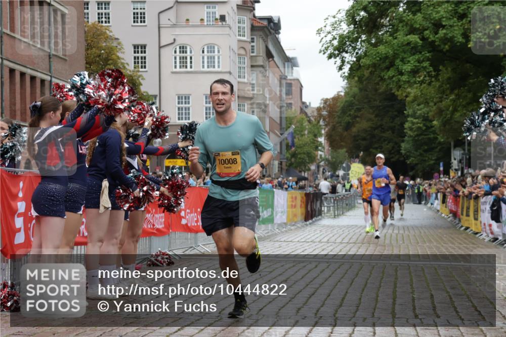 13.09.2026 - Kiel Lauf Yannick Fuchs http://msf.ph/oto/10444822 13.09.2026 12:14:05 Ziel 10208, 663, 2109, 10008, 10160, 10927, 6182, 9253, 10912 meine-sportfotos.de