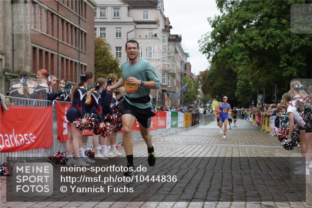 13.09.2026 - Kiel Lauf Yannick Fuchs http://msf.ph/oto/10444836 13.09.2026 12:14:05 Ziel 10208, 663, 2109, 10008, 10160, 10927, 6182, 9253, 10912 meine-sportfotos.de