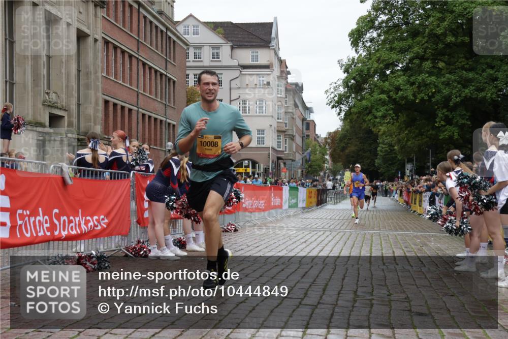 13.09.2026 - Kiel Lauf Yannick Fuchs http://msf.ph/oto/10444849 13.09.2026 12:14:06 Ziel 10208, 663, 2109, 10008, 10160, 10927, 6182, 9253, 10912 meine-sportfotos.de