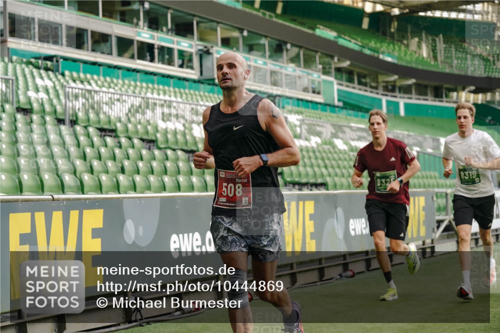 13.09.2026 - 21. swb-Marathon Bremen Michael Burmester http://msf.ph/oto/10444869 13.09.2026 12:45:34 Laufen im Stadion 195, 280, 339, 474, 493, 508, 567, 678, 681, 697, 715, 788, 1017, 1034, 1181, 1241, 1264, 1277, 1301, 1335, 1696, 1863, 1937, 1975, 2020, 2084, 2297, 2889, 3092, 3271, 3609, 4110, 4118, 4157, 4328, 5092, 5238, 5719, 5996, 6918, 6973, 7015, 7206, 7265, 7336, 7478, 7715, 8028, 8054, 8096, 8319, 8325, 8331, 8670, 8701, 8756, 8936, 9070, 9129, 9137, 9273, 9306, 9495, 9583, 9642, 13063, 13168, 13237, 439, 957, 1411, 1667, 1822, 1850 meine-sportfotos.de