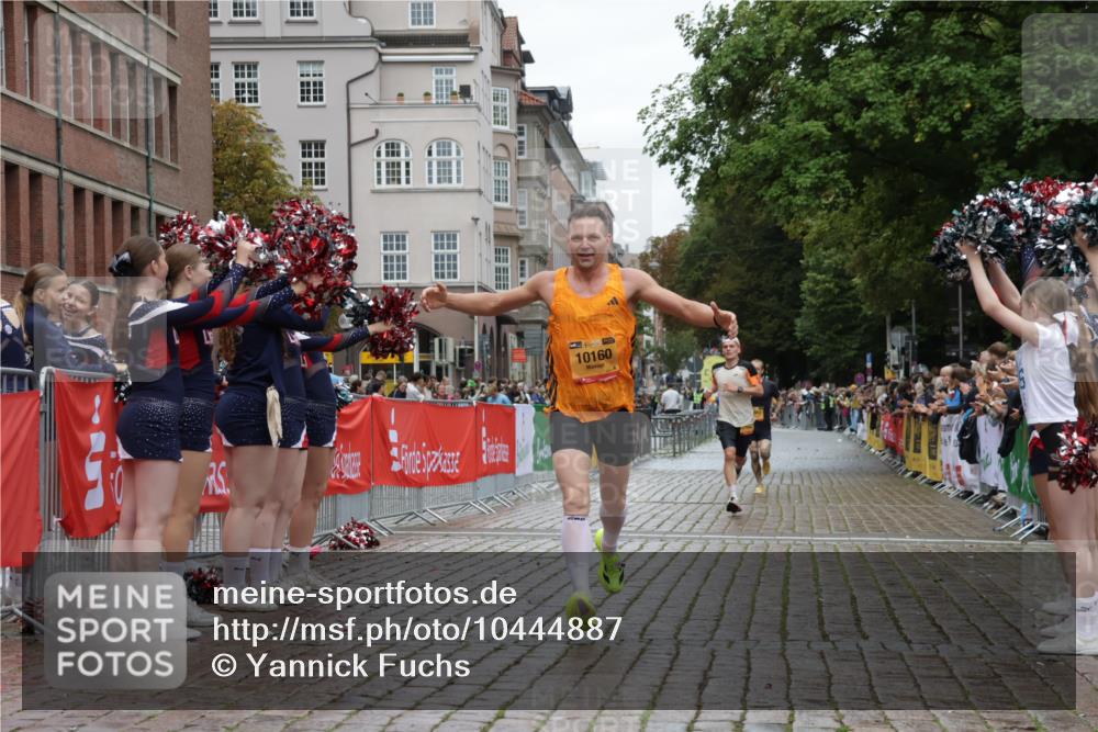 13.09.2026 - Kiel Lauf Yannick Fuchs http://msf.ph/oto/10444887 13.09.2026 12:14:11 Ziel 6182, 663, 2109, 10008, 10160, 10208, 10927, 2565, 9253, 10912, 11085, 10927 meine-sportfotos.de