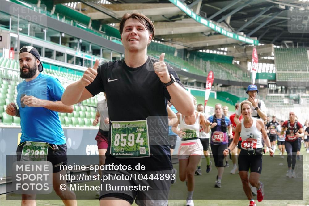 13.09.2026 - 21. swb-Marathon Bremen Michael Burmester http://msf.ph/oto/10444893 13.09.2026 13:07:50 Laufen im Stadion 132, 156, 310, 372, 489, 551, 607, 682, 716, 800, 808, 809, 831, 834, 846, 884, 911, 922, 1083, 1124, 1173, 1189, 1205, 1210, 1285, 1289, 1322, 1364, 1369, 1387, 1395, 1437, 1532, 1545, 1559, 1600, 1688, 1831, 1841, 1848, 1854, 1871, 1899, 1926, 1938, 2003, 2041, 2070, 2090, 2215, 2219, 2229, 2275, 2283, 2318, 2356, 2366, 2405, 2440, 2492, 2565, 2611, 2635, 2699, 2707, 2721, 2727, 2731, 2755, 2782, 2802, 2818, 2831, 2866, 2897, 2902, 2911, 2930, 2949, 2960 meine-sportfotos.de