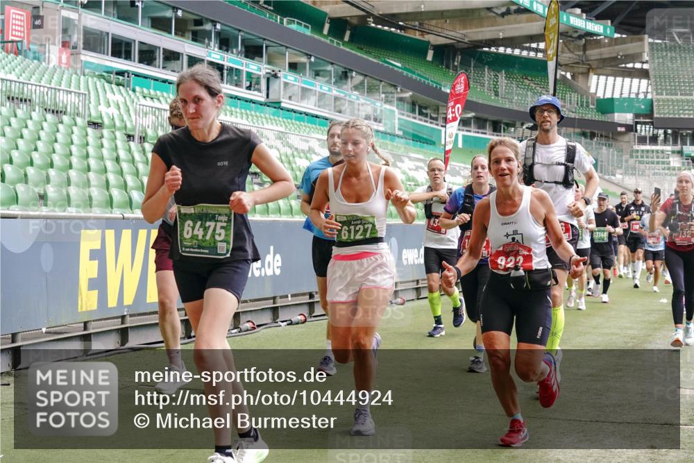 13.09.2026 - 21. swb-Marathon Bremen Michael Burmester http://msf.ph/oto/10444924 13.09.2026 13:07:51 Laufen im Stadion 132, 156, 310, 372, 489, 551, 607, 682, 716, 800, 808, 809, 831, 834, 846, 884, 911, 922, 1083, 1124, 1173, 1189, 1205, 1210, 1285, 1289, 1322, 1364, 1369, 1387, 1395, 1437, 1532, 1545, 1559, 1600, 1688, 1831, 1841, 1848, 1854, 1871, 1899, 1926, 1938, 2003, 2041, 2070, 2090, 2215, 2219, 2229, 2275, 2283, 2318, 2356, 2366, 2405, 2440, 2467, 2492, 2565, 2611, 2635, 2699, 2707, 2721, 2727, 2731, 2755, 2782, 2802, 2818, 2831, 2866, 2897, 2902, 2911, 2930, 2949, 2960 meine-sportfotos.de