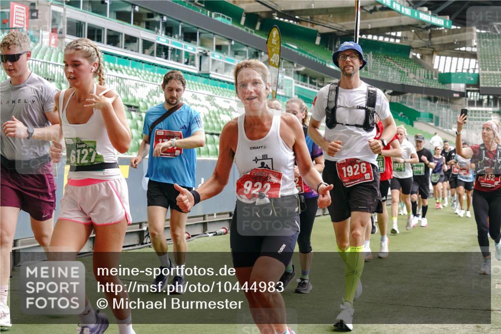 13.09.2026 - 21. swb-Marathon Bremen Michael Burmester http://msf.ph/oto/10444983 13.09.2026 13:07:52 Laufen im Stadion 132, 156, 310, 372, 489, 551, 607, 682, 716, 800, 808, 809, 831, 834, 846, 884, 911, 922, 1083, 1124, 1173, 1189, 1205, 1210, 1285, 1289, 1322, 1364, 1369, 1387, 1395, 1437, 1532, 1545, 1559, 1600, 1688, 1831, 1841, 1848, 1854, 1871, 1899, 1926, 1938, 2003, 2041, 2070, 2090, 2215, 2219, 2229, 2275, 2283, 2318, 2366, 2380, 2405, 2440, 2467, 2492, 2565, 2611, 2635, 2699, 2707, 2721, 2727, 2731, 2755, 2782, 2802, 2818, 2831, 2841, 2866, 2897, 2902, 2911, 2930, 2949, 2960 meine-sportfotos.de