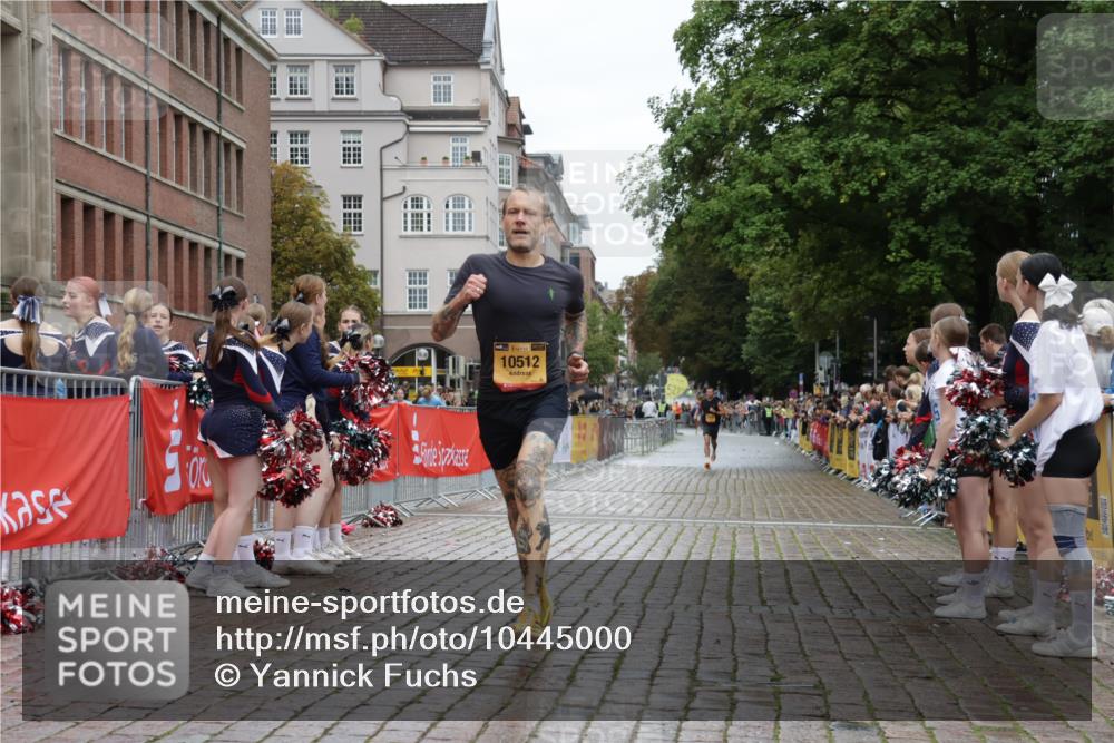 13.09.2026 - Kiel Lauf Yannick Fuchs http://msf.ph/oto/10445000 13.09.2026 12:14:17 Ziel 6182, 9253, 10912, 663, 2109, 10160, 10208, 2565, 11085, 663, 10008, 10927 meine-sportfotos.de