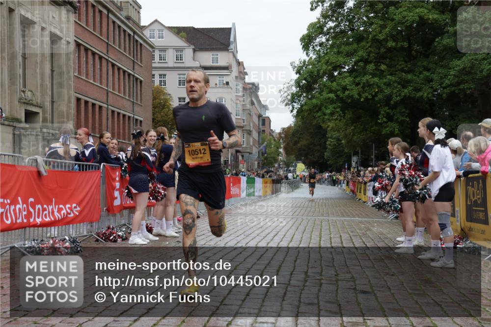 13.09.2026 - Kiel Lauf Yannick Fuchs http://msf.ph/oto/10445021 13.09.2026 12:14:17 Ziel 6182, 9253, 10912, 663, 2109, 10160, 10208, 2565, 11085, 663, 10008, 10927 meine-sportfotos.de